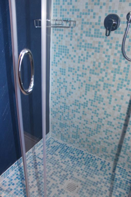 Rooms Of Love パヴィーア 部屋 写真